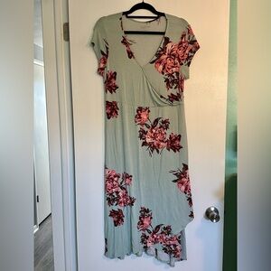 A:Glow A Glow Maternity Dress Size Large Floral